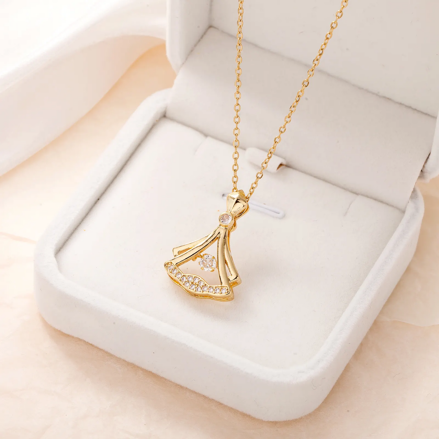 24K Gold Plated Fan Necklace